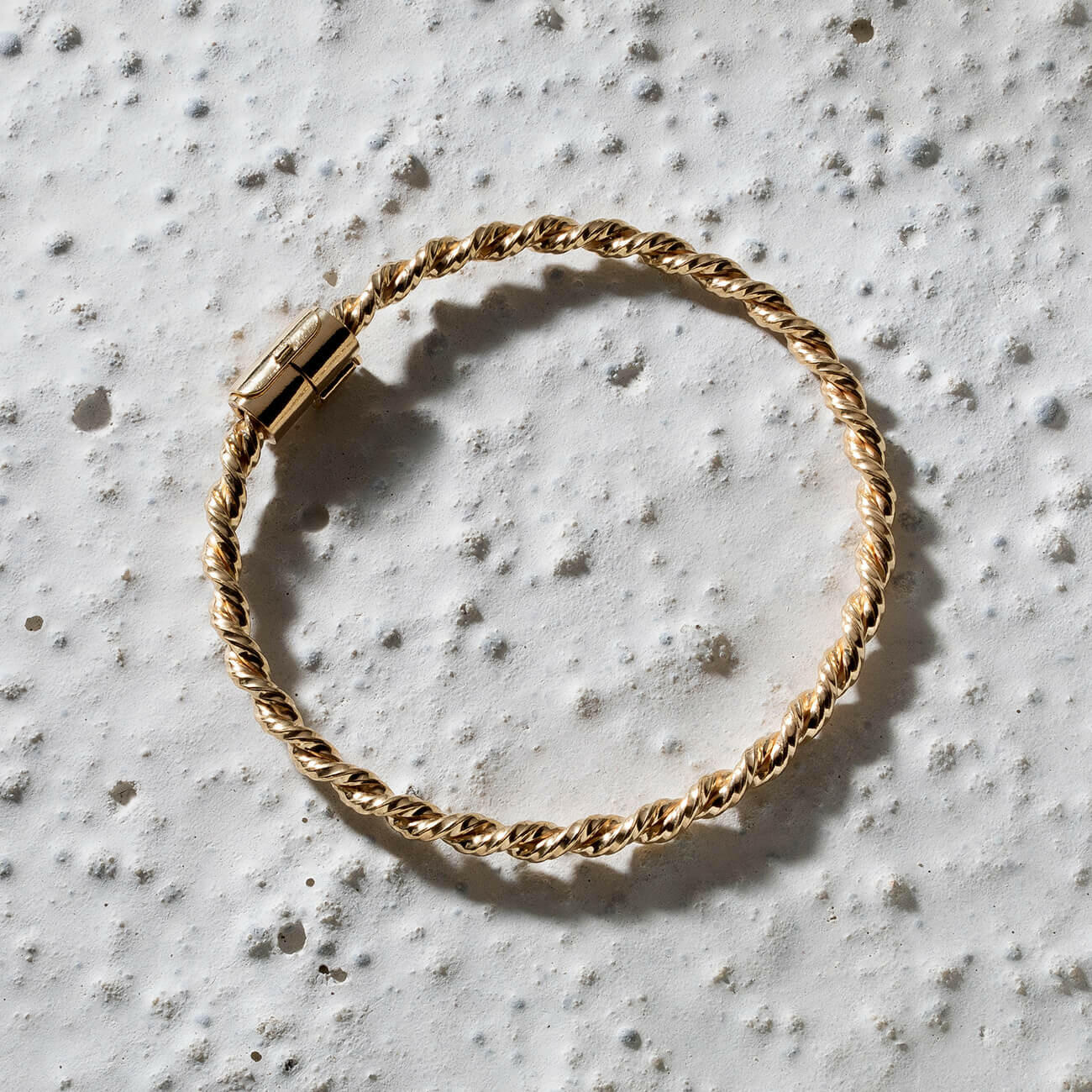 Złota bransoletka tensorowa - Amulet ochronny ze złota próby 585 - Królewski.