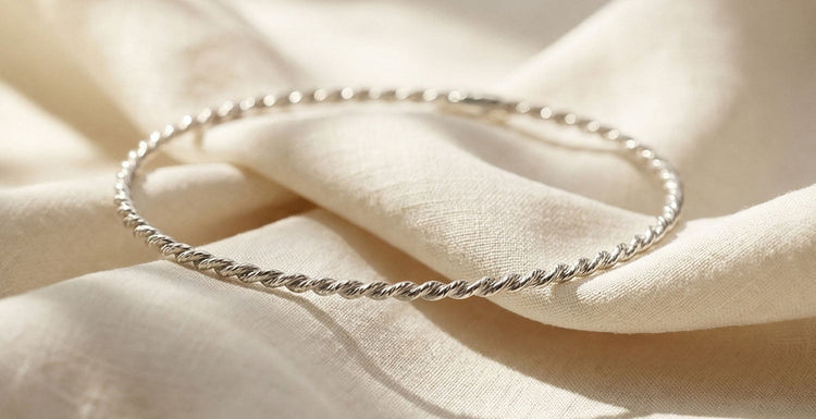 Chokery z metali szlachetnych